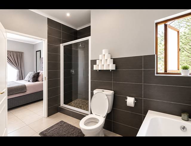 1 BEDROOM APARTMENT FOR SALE IN GLENHAZEL